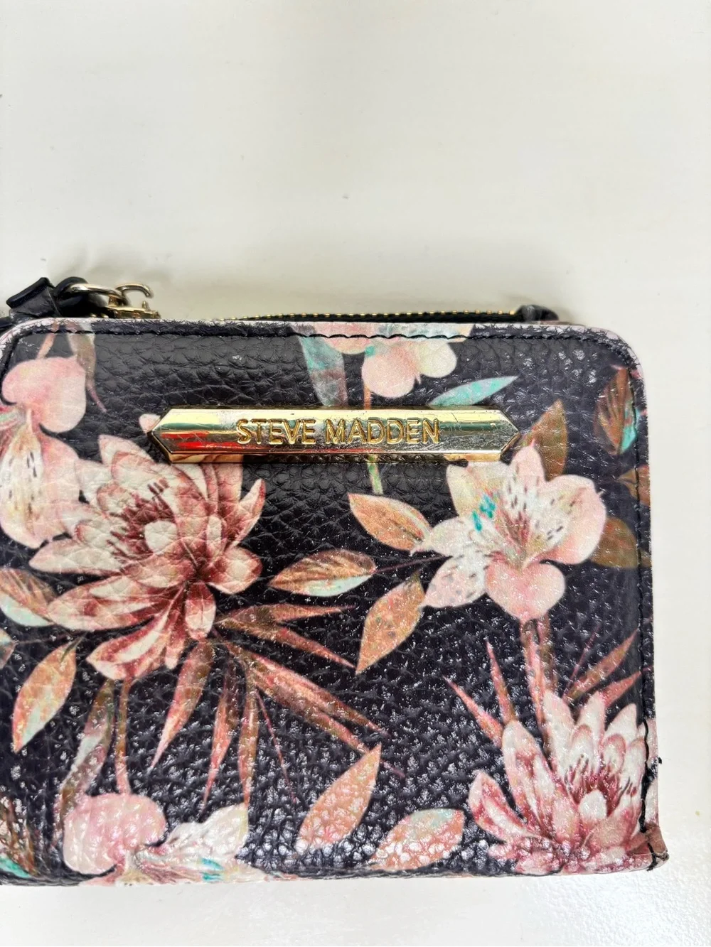 Steve Madden Black Floral Zip Wristlet Wallet with Gold Plaque
